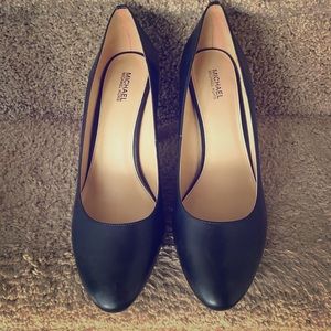 Michael Kors Susan Flex pump